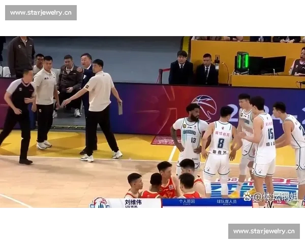 围绕CBA赛程全面解析各队关键对决时间与季后赛走势前瞻深度解读